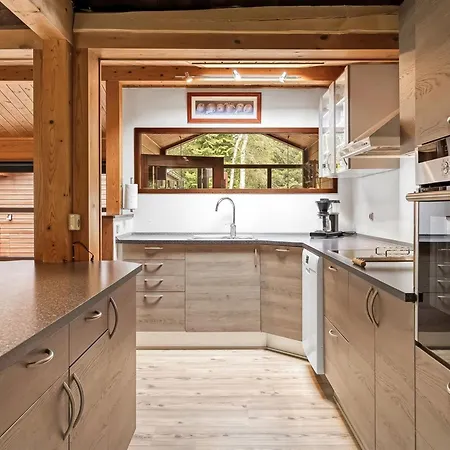 Patrizia - 1km From The Sea By Interhome